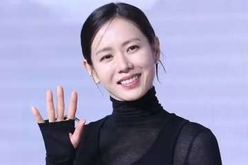 Ngỡ ngàng diện mạo của Son Ye Jin ở tuổi 44