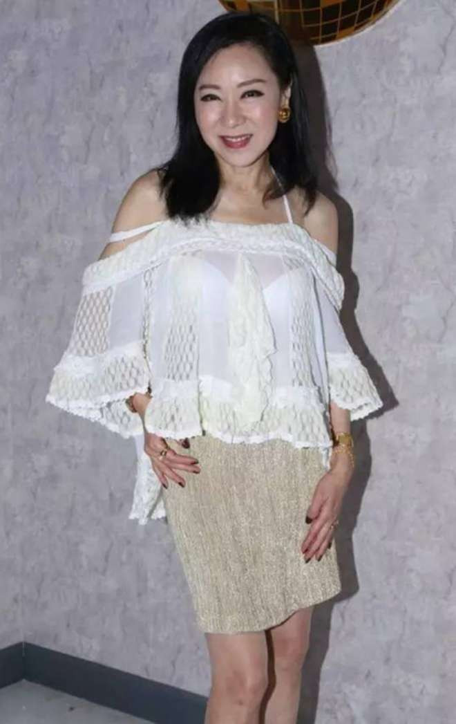 Nữ diễn viên